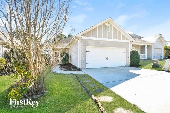 Photo - 285 Hathaway Ln