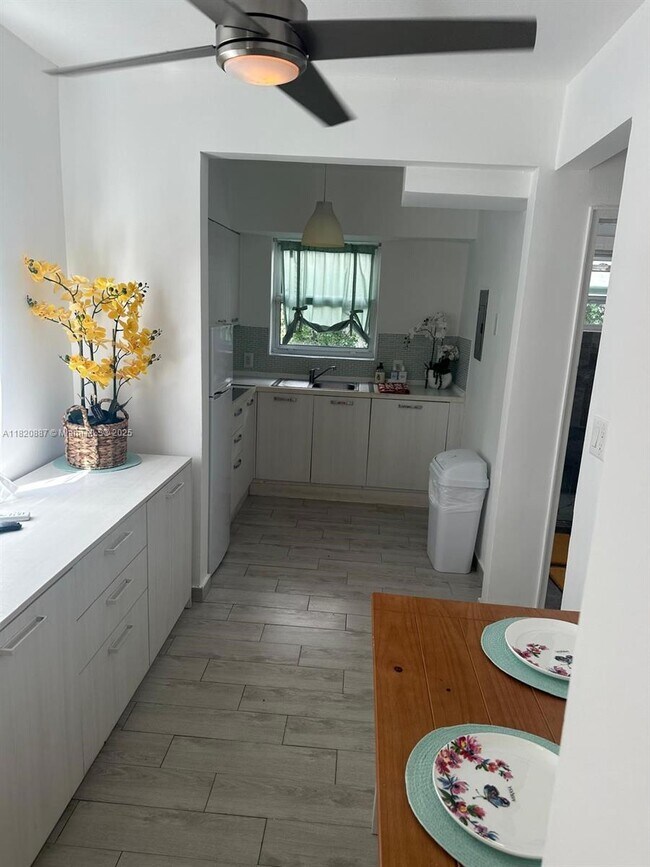 Photo - 1600 Pennsylvania Ave Unit 10