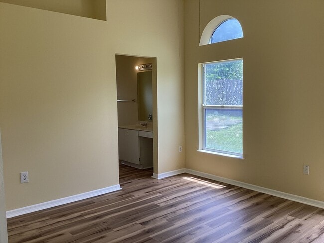 Photo - Adorable 3 bdrm/2 bath home with vaulted ceilings!!!!