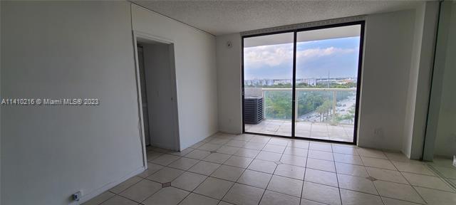 Photo - 13499 Biscayne Blvd