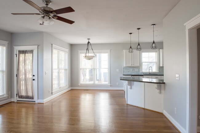 Photo - 16015 Kelly Park Cir