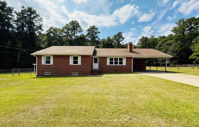 Building Photo - COMING SOON-1718 Patterson Circle Rental