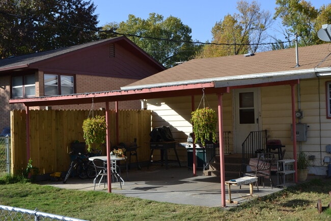 Photo - Nice 3-4 Br, 2 Bath Ranch style home, fenced in yard, garage, patio, full basement