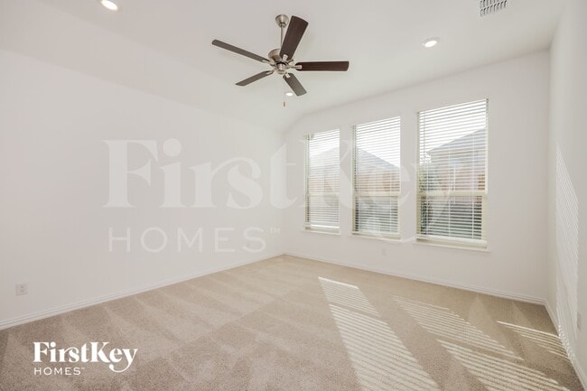 Photo - 2529 Olvera Ct