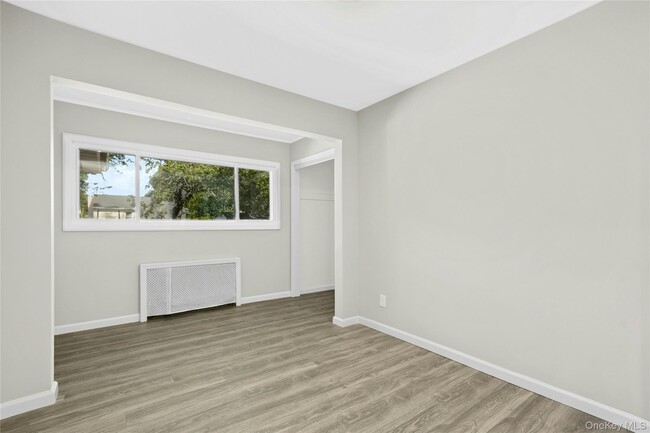Photo - 11 Jeanatta Ave