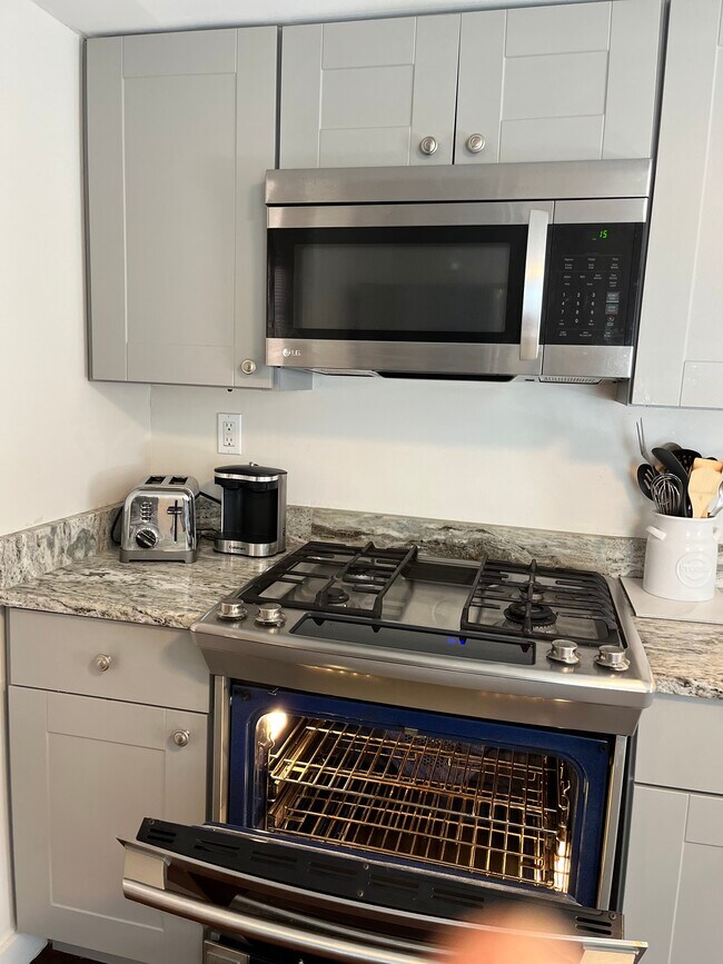 142 Page Rd Unit 2FL