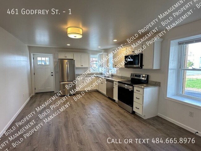 Photo - 461 Godfrey St Unit 1