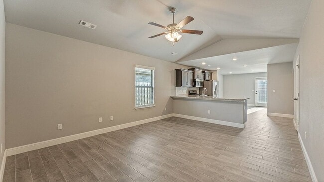 Photo - "Homey 4-Bedroom House in Bentonville – 1,433 Sq. Ft. of Comfort!"
