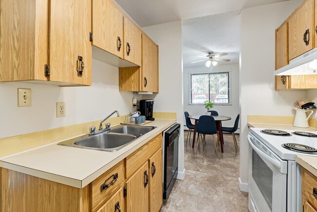 Photo - Hudson Court