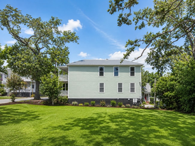 Photo - 1502 Price St