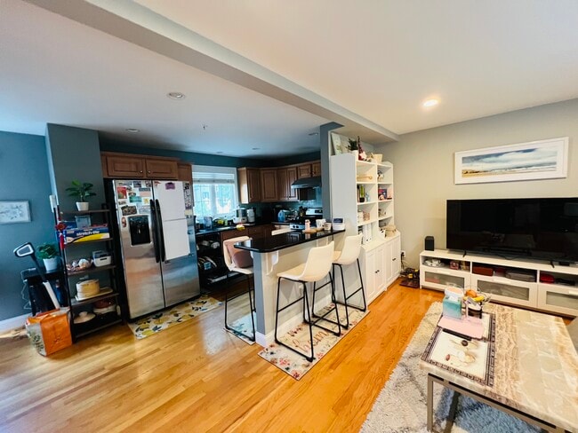 Photo - 39 Bacon St