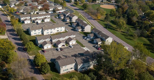 Photo - 610 N Aspen Ct Townhome