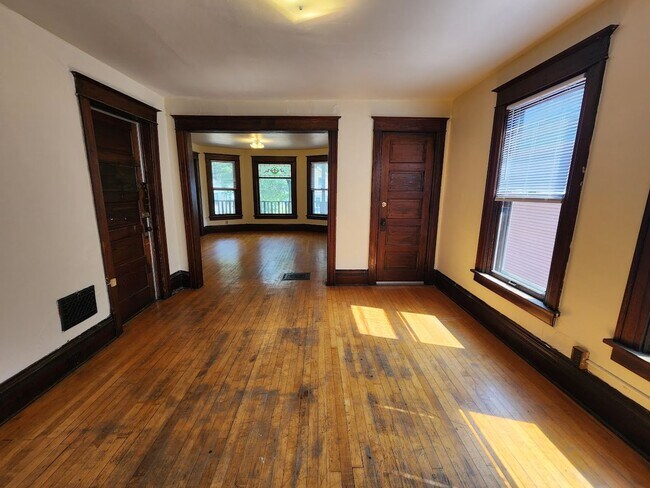 Photo - Williamson Tri-plex Unidad 2