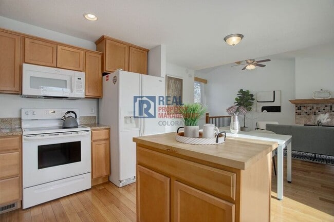 Photo - 8487 Everett Way Unit E