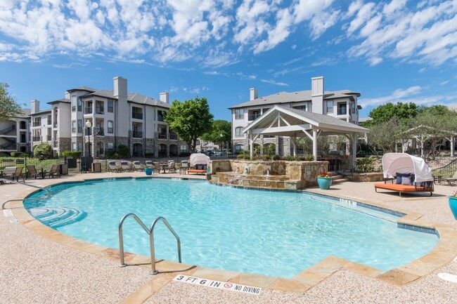 Silverado Apartments