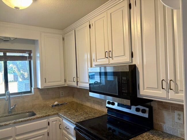 Photo - Three bedroom West Norman
