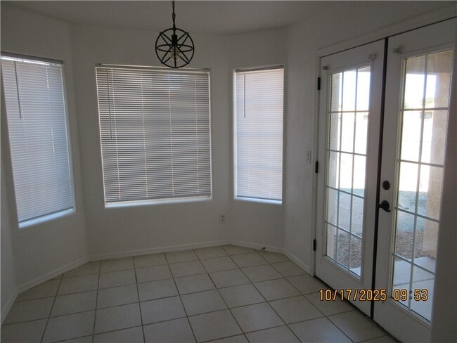 Photo - 2171 Ridgeview Rd