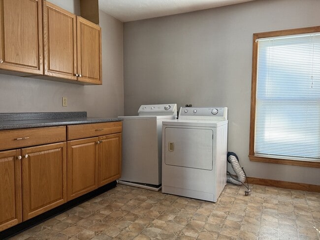 Photo - 346 Lovell St Unit 3