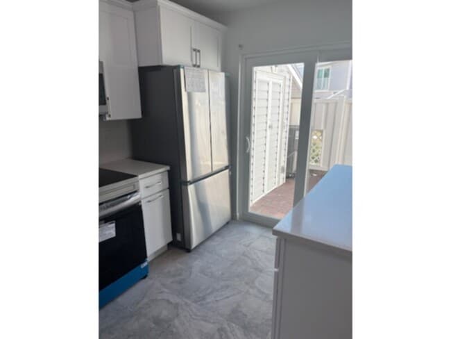 Photo - Available Now!  2 bedroom/2.5 Bath Townhome! Water Included!
