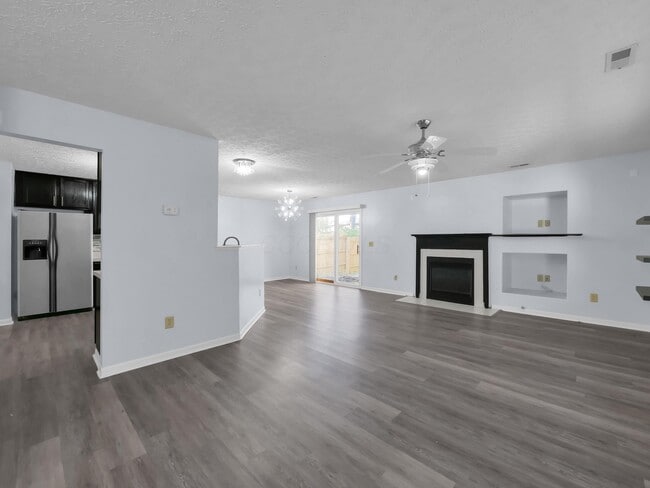 Photo - 2662 Northwold Rd