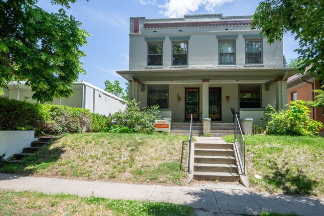 Photo - 774 Race St House