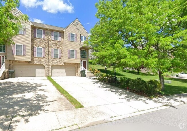Building Photo - 73 Witman Dr Rental