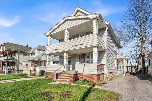 Photo - 1221 E 168th St Unit UP