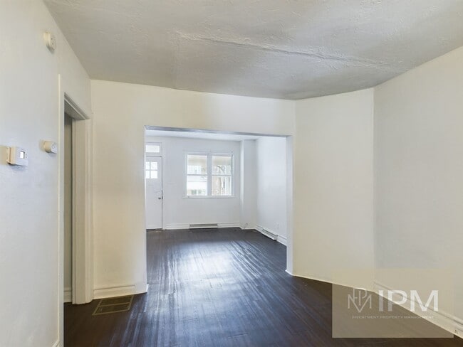 Photo - 39 N Water St