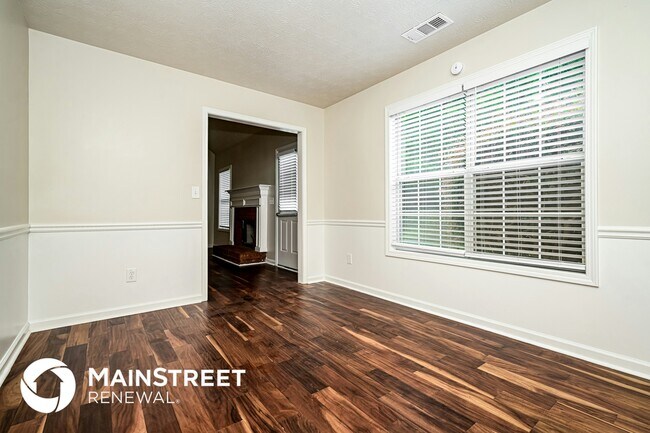 Photo - 30 Berkshire Dr