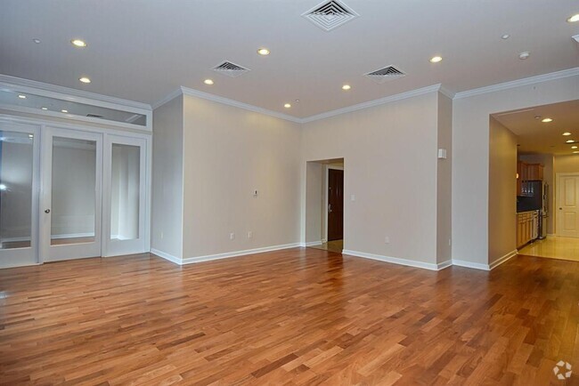 Building Photo - 914 Main St Unit 911 Rental