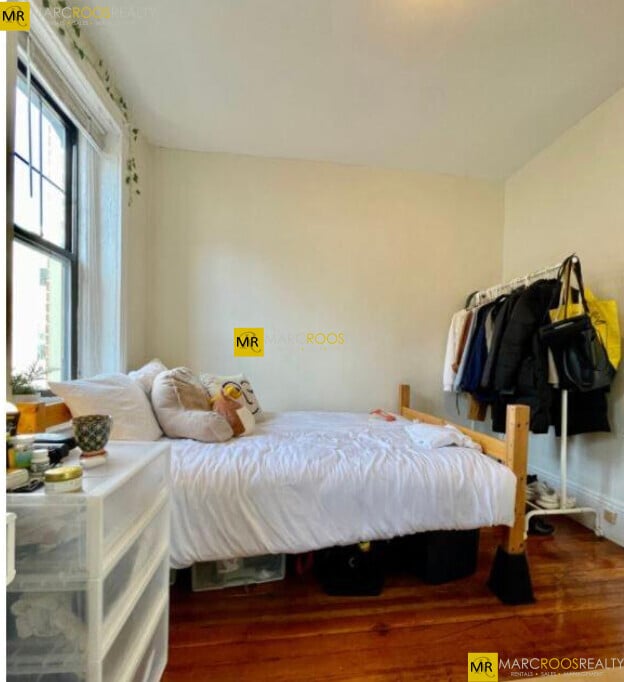 Photo - 54 Babcock St Unit 2