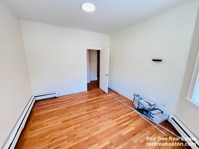 Photo - 1725 Commonwealth Ave Unit 2