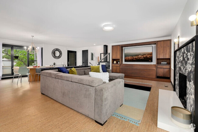 Building Photo - 1700 N Woolsey Ave Unit ID1221893P Rental