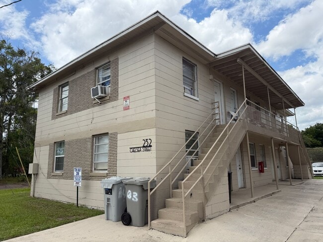 Building Photo - Conveniently Located 2-Bedroom Apartment in Jacksonville's Brooklyn Neighborhood