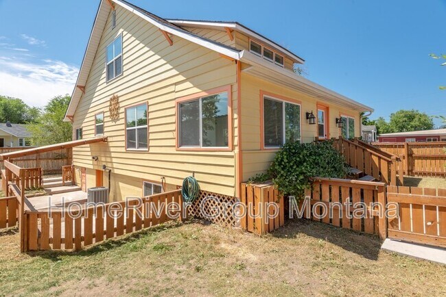 Photo - 2223 S 3rd St W