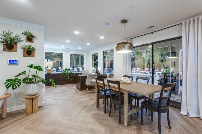 Photo - 8000 Waters Apartments