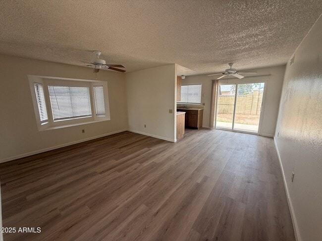 Photo - 3124 W Mohawk Ln