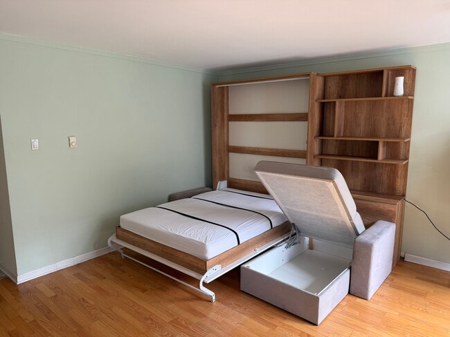 Photo - 2600 N Hampden Ct Unit F5