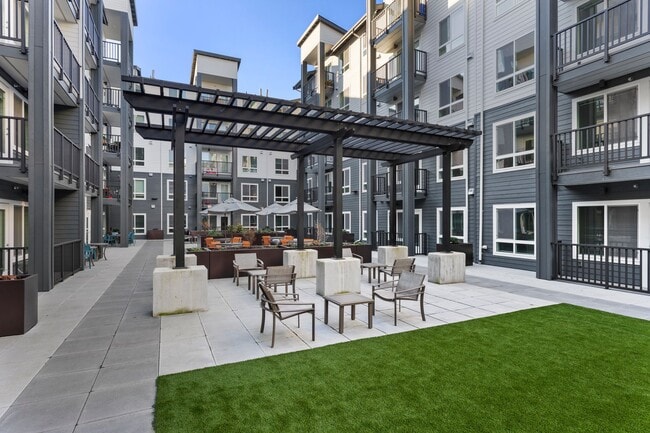 Ovation at Meeker 55+ Senior Apartments