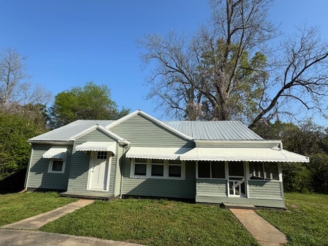 Photo - 505 E 5th St