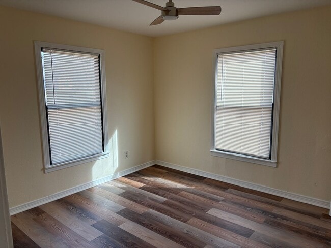 Photo - 3/2 Near Downtown Sherman!