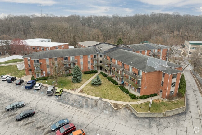 Stonecrest Apartments