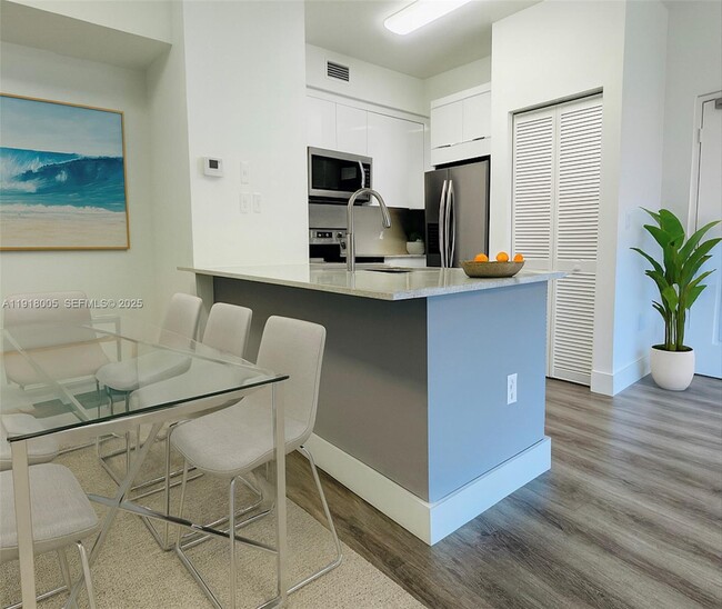 Photo - 7300 NW 114th Ave Unit 306-6