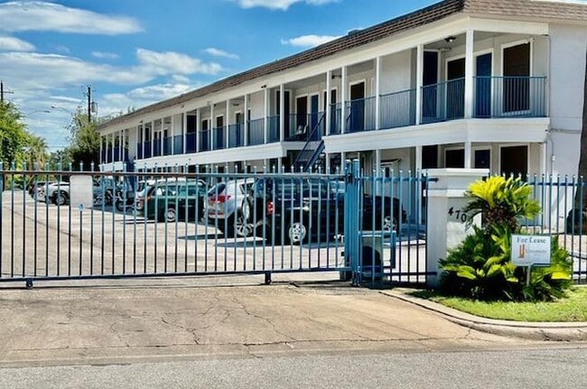 Building Photo - 4709 Harmon Ave Unit 304