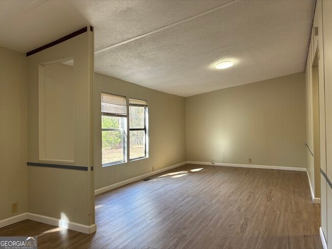 Photo - 209 Walt Sanders Rd