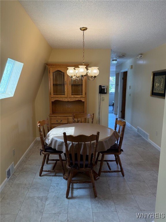 Photo - 2436 Niagara Rd