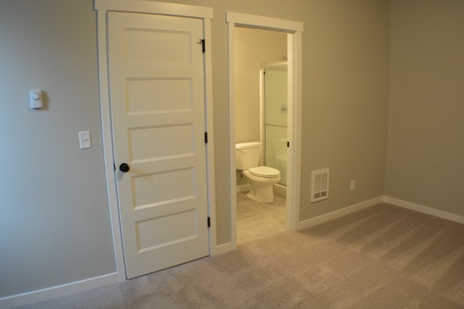 Photo - 8732 68th Pl NE