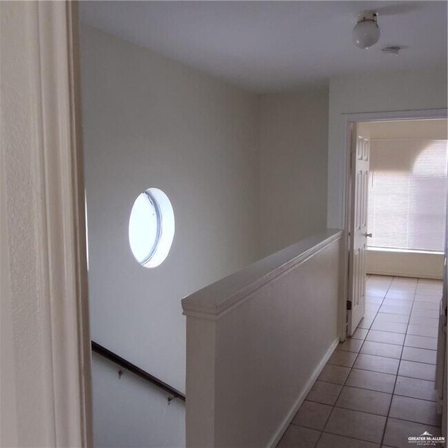 Photo - 8 N 28th St Unidad 8