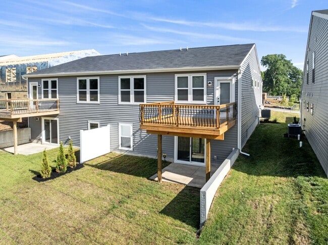 Photo - 10046 Windcrest Farms Ln