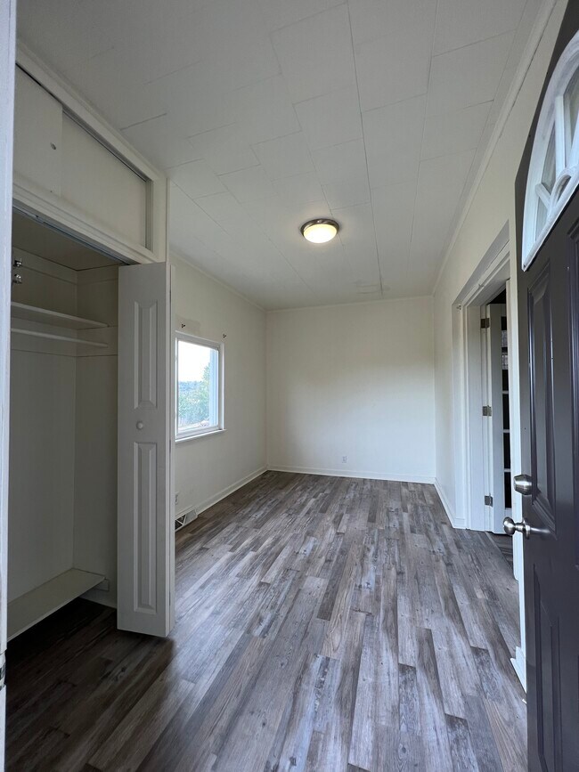 Dormitorio delantero - 616 E 12th Ave Unidad 1